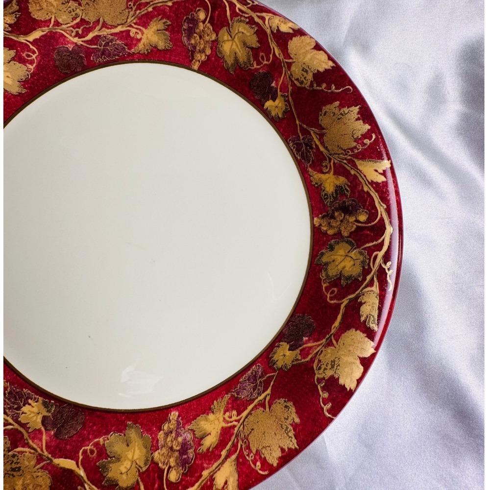 Crate & Barrel Volante Burgundy Gold Grape Dinner Plates Set of 4 Made in Italy - Picture 8 of 12